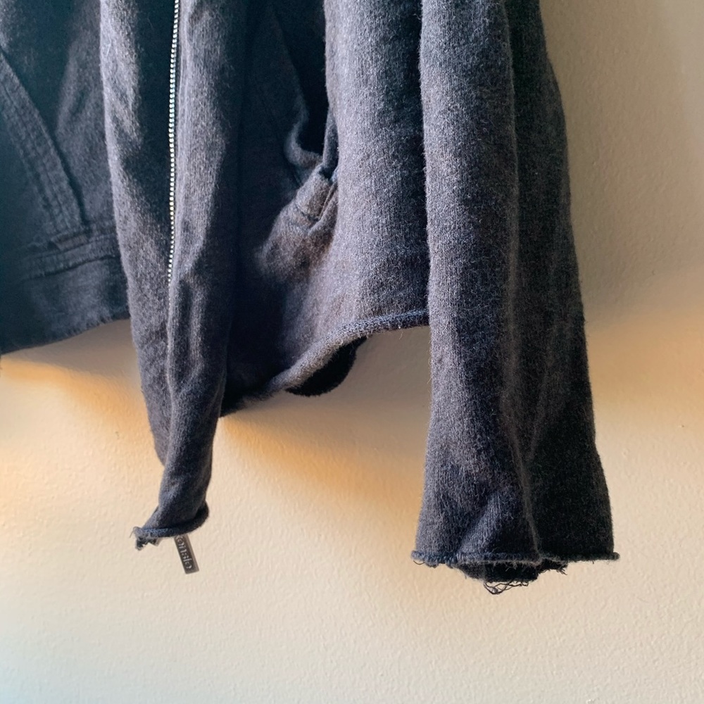 Jacket - Picture 4 of 4